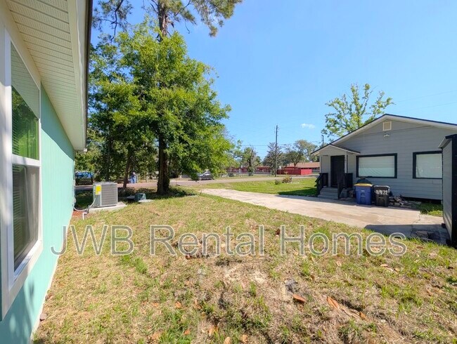 Building Photo - 8973 4th Ave