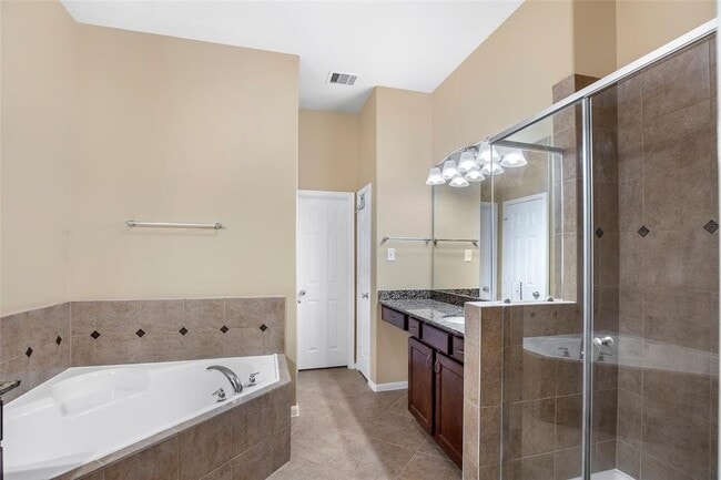 Building Photo - 17906 Arapaho Hill Ln