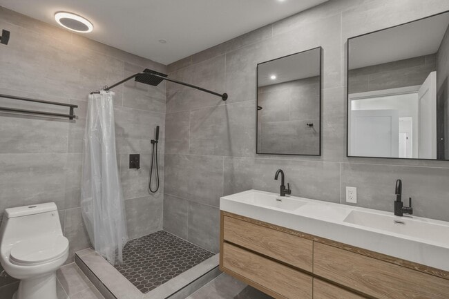 Building Photo - 461 SW 1st St