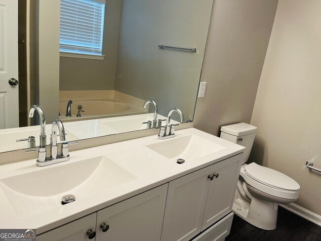 Building Photo - 3510 Brookstone Way