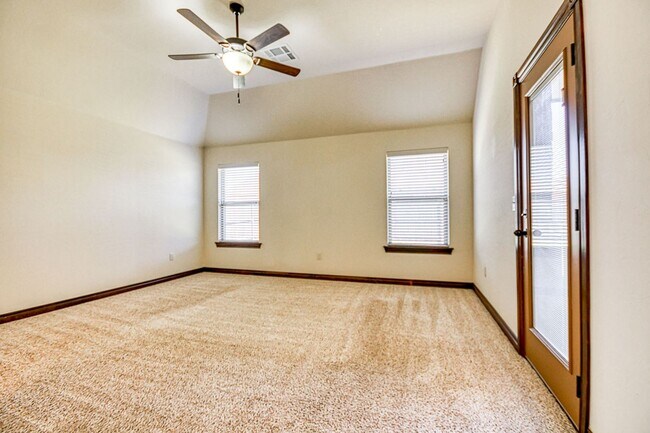 Building Photo - Beautiful home in Williamson Farms!