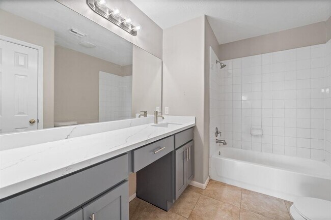 Building Photo - 7103 Biton Dr