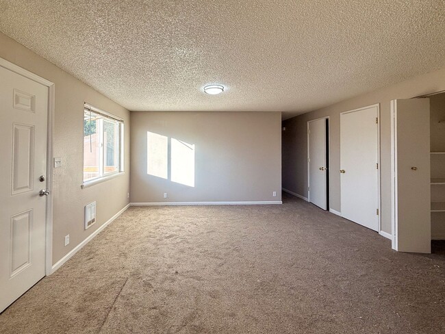 Building Photo - WILARK2535-2537