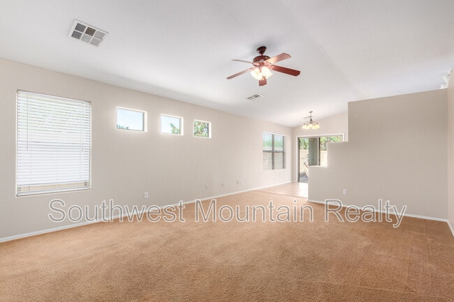 Building Photo - 33411 N Stone Ridge Dr