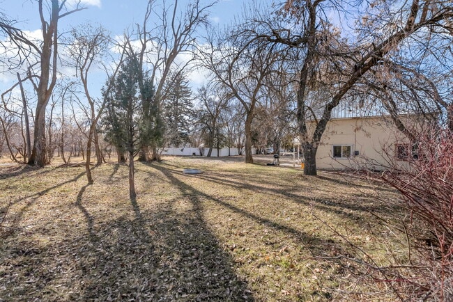 Building Photo - 654 N 100 E