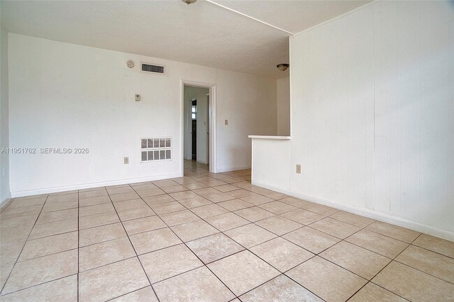 Building Photo - 4300 SW 67th Ave