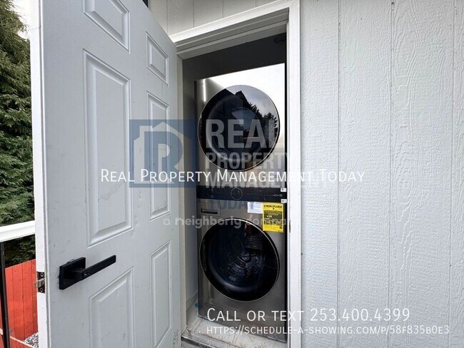 Building Photo - 1111 SW 148th St