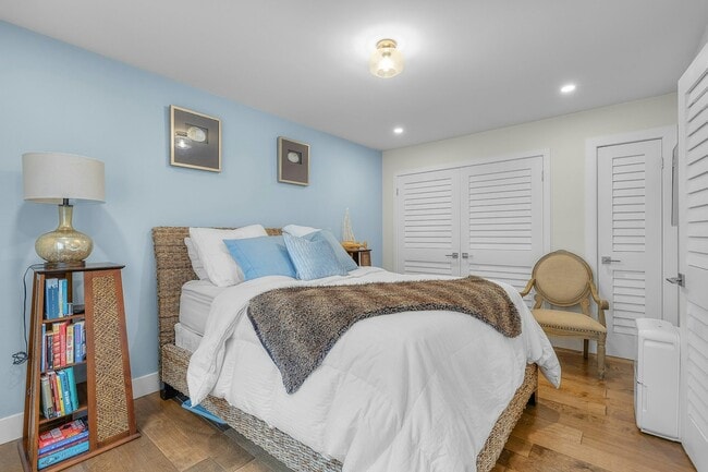 Building Photo - 3203 Page Ave