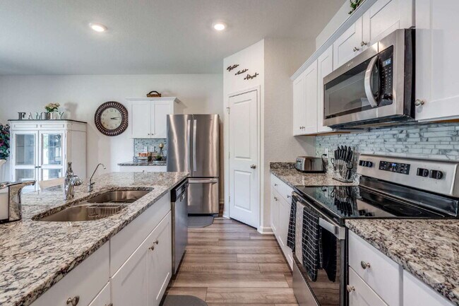 Building Photo - 5628 Pearl Mdw