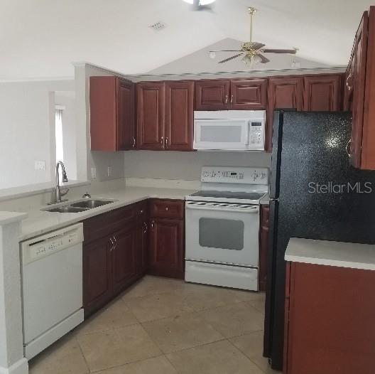 Building Photo - 3359 Hillmont Cir