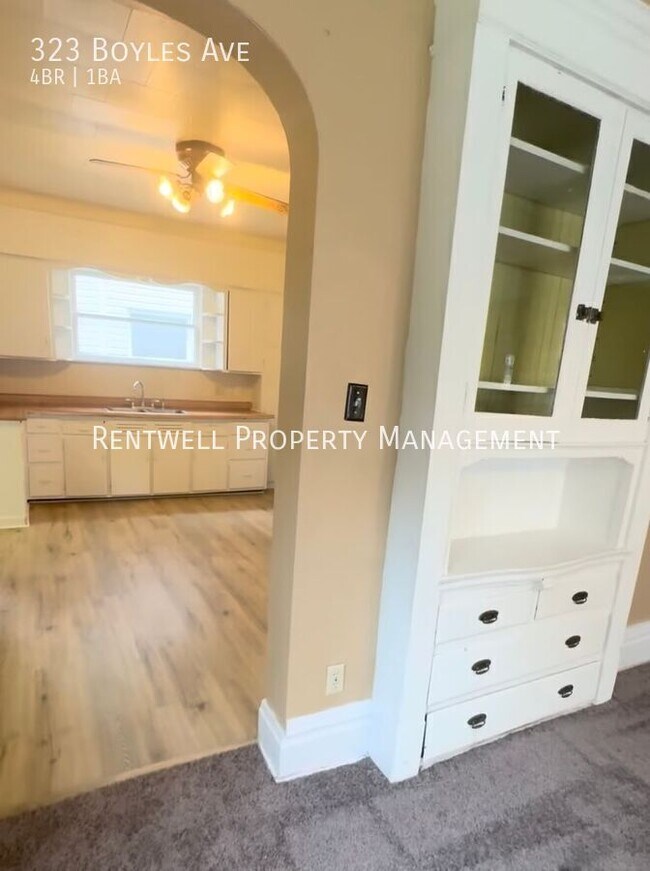 Building Photo - 323 Boyles Ave