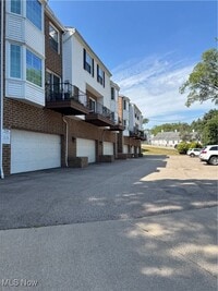 Building Photo - 20996 Detroit Rd