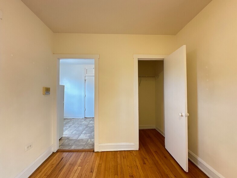 Building Photo - 2649.5 N Spaulding Ave