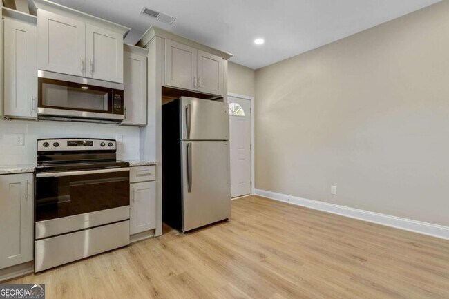 Building Photo - 1211 Spring Creek St SW