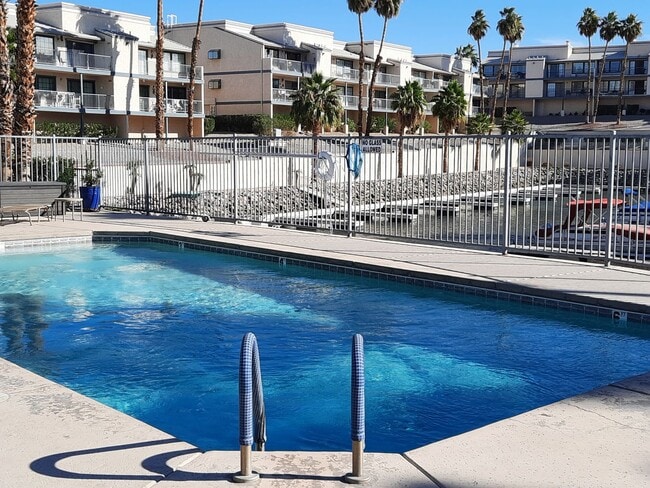 Building Photo - Affordable 2bed/2 bath Condo is Beautiful ...