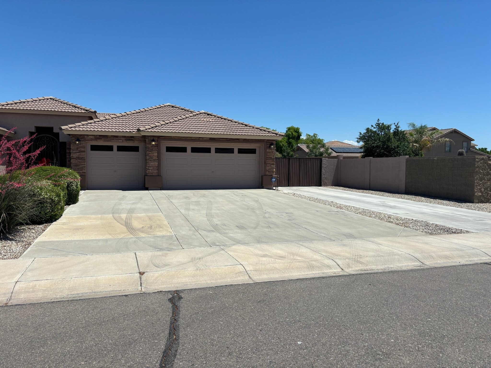 Building Photo - 32139 N Caspian Way