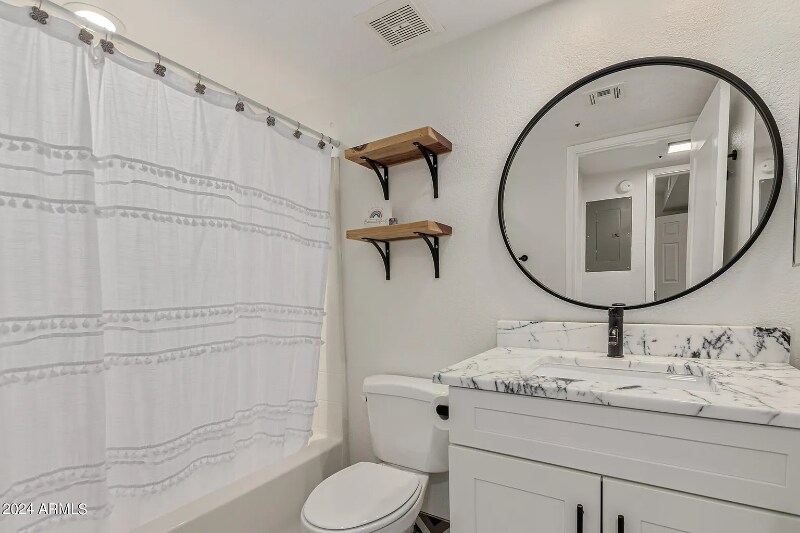 Building Photo - 8625 E Belleview Pl