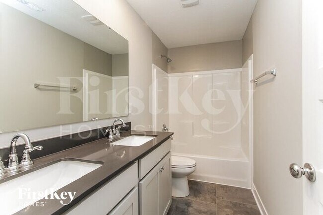 Building Photo - 2368 S Carlota Dr