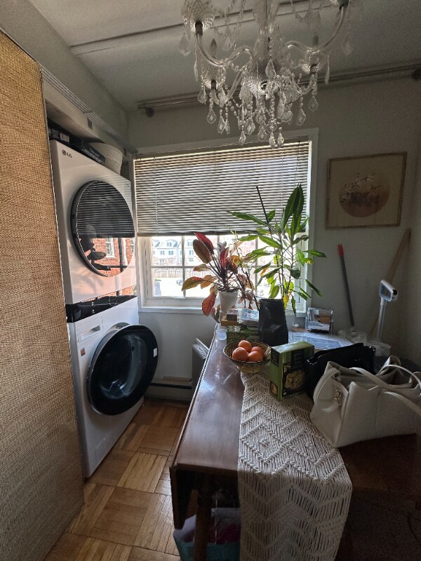 Building Photo - 1718 W Abingdon Dr