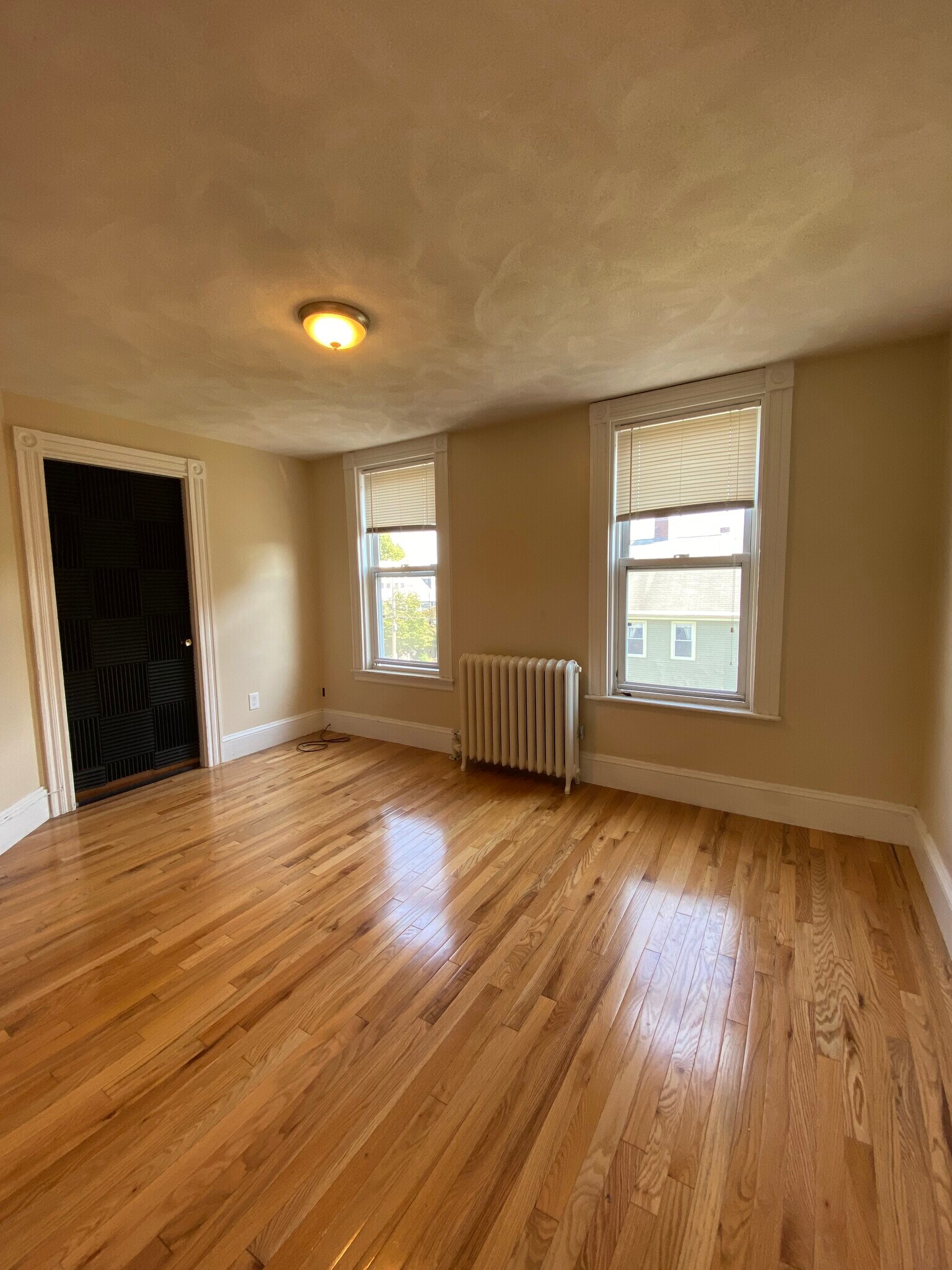 Building Photo - 51 Aldie St
