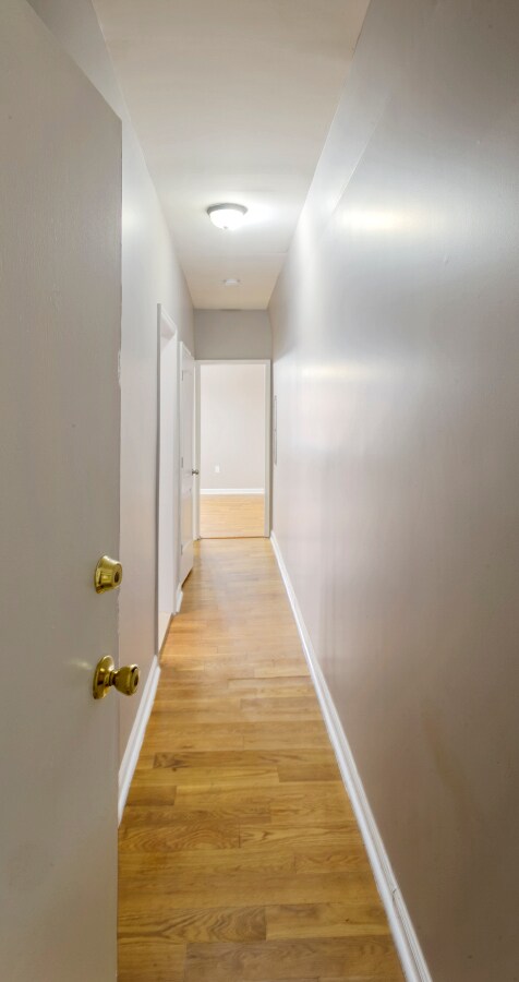 Building Photo - 146 Manhattan Ave