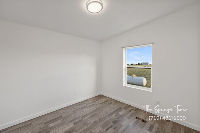 Building Photo - MODERN UPGRADES AND RURAL LIVING IN PEYTON