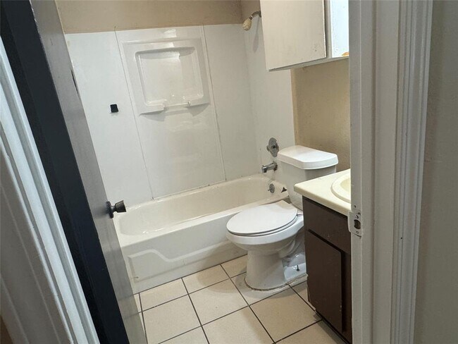 Building Photo - 11606 Castle Rock Ct