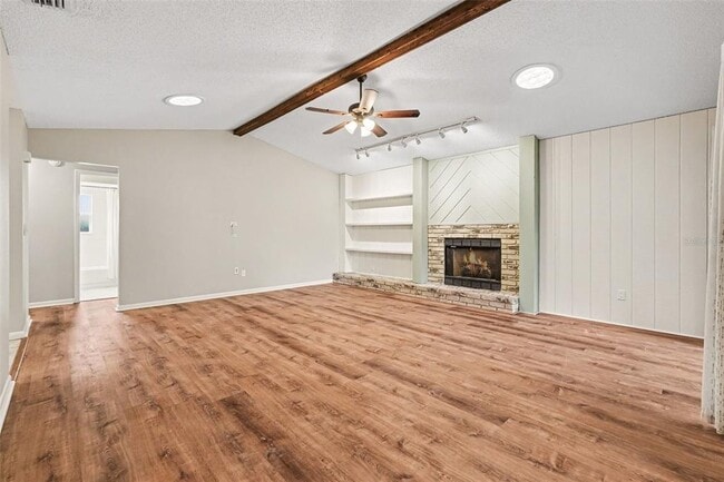Building Photo - 17703 Cranbrook Dr