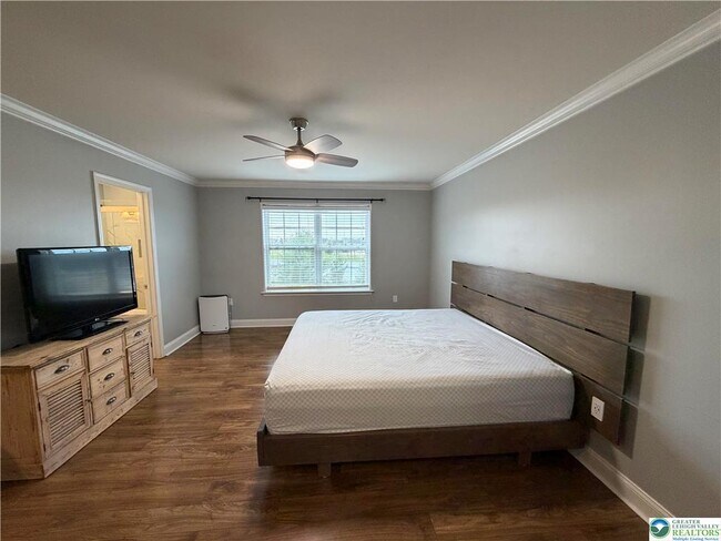 Building Photo - 7109 Hunt Dr