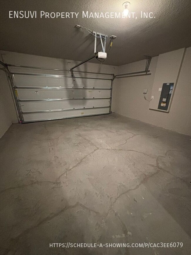 Building Photo - 3913 Radiant Mountain Dr