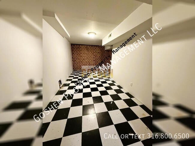 Building Photo - 131 Brazos Dr