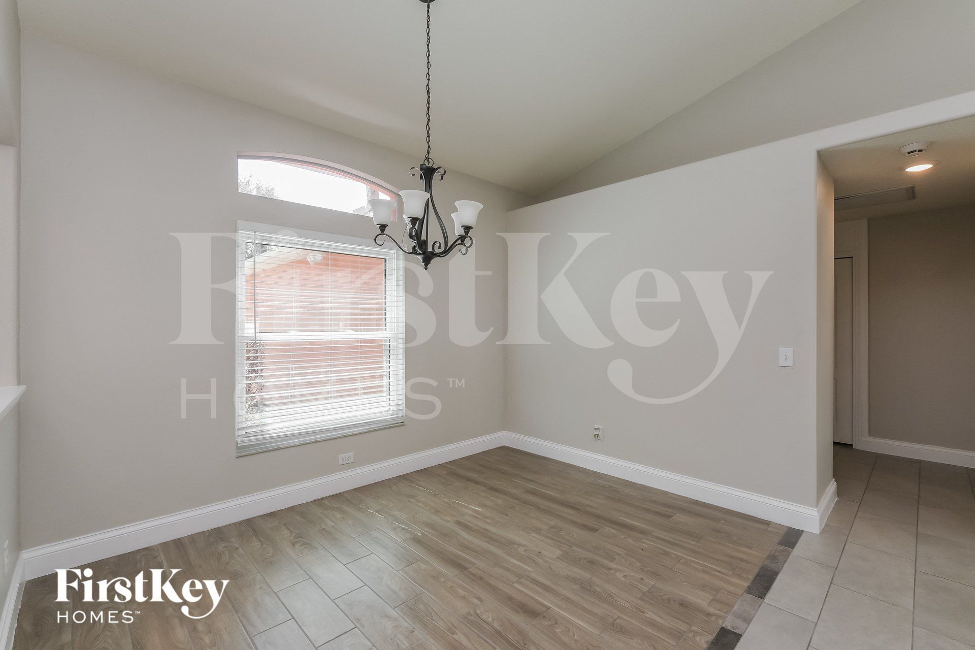 Building Photo - 7536 Regents Garden Way