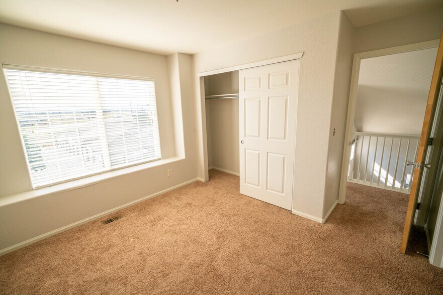 Second Bedroom - 479 Black Feather Loop