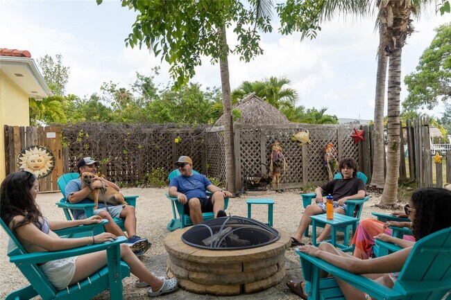 Building Photo - 309 Calz. de Bougainvillea