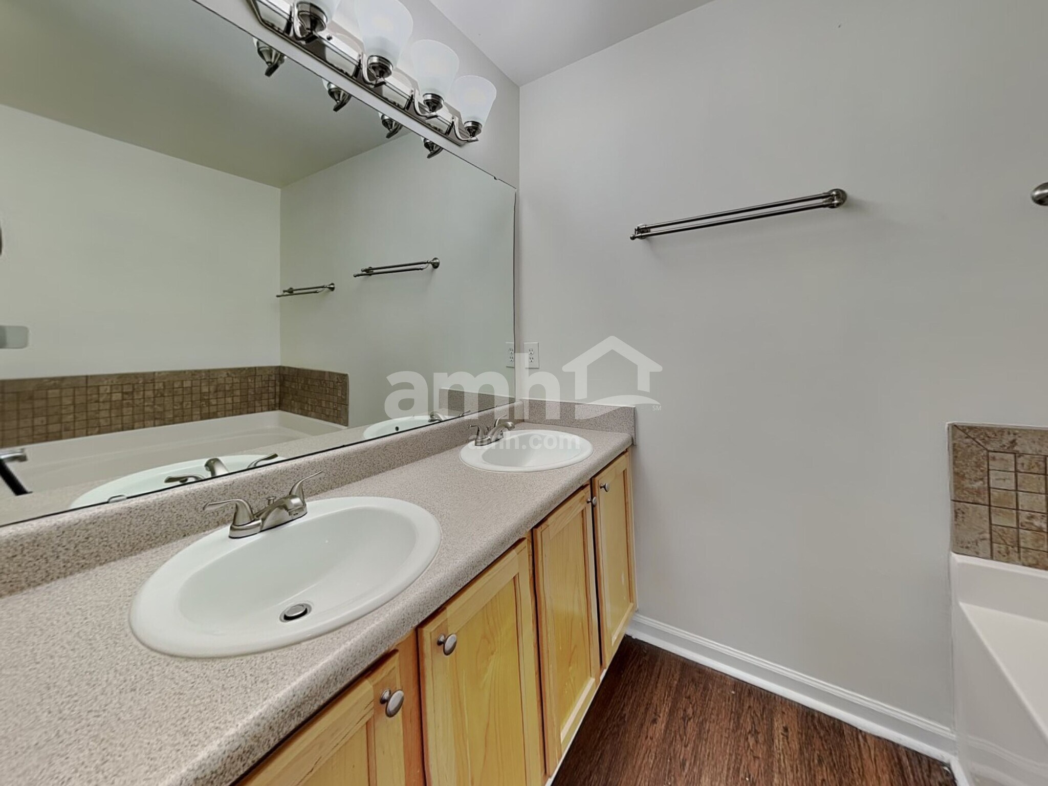 Building Photo - 3672 Watkins Ridge Ct