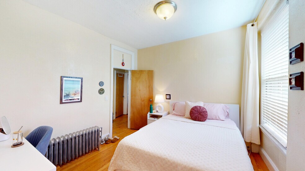 Building Photo - 88 Hammond St