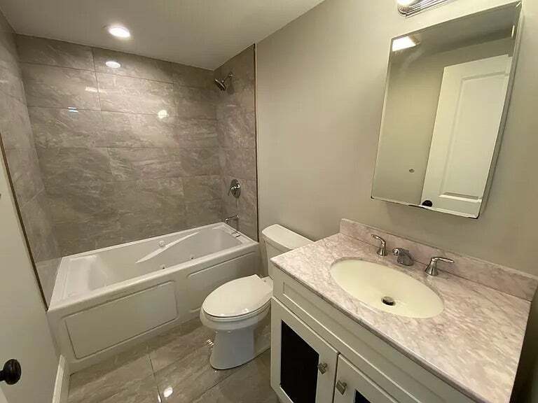 Building Photo - 27 Lamartine St