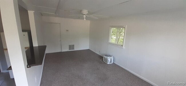 Building Photo - 965 Walton - Studio