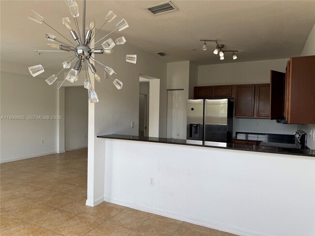 Building Photo - 8800 NW 107 Ct