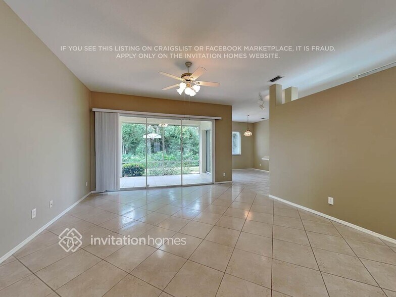 Building Photo - 3718 72nd Terrace E