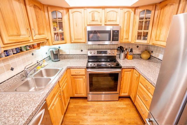 Building Photo - 3601 Lawton Ave