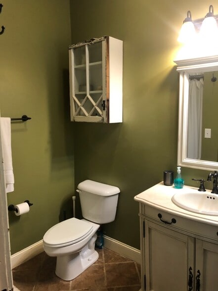 Bathroom for BR #2 - 1819 Deerwood Ave