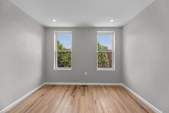 Building Photo - 126 S Highland Ave