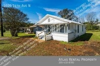 Building Photo - 1020 14th Ave N