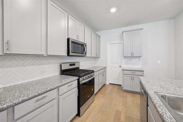 Building Photo - 1224 Johnson Dr