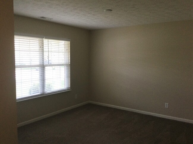 Building Photo - 1046 Swinton Way