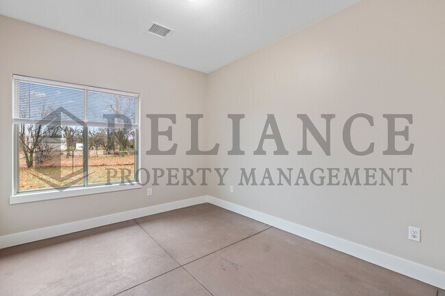 Building Photo - 3411 E Aster St