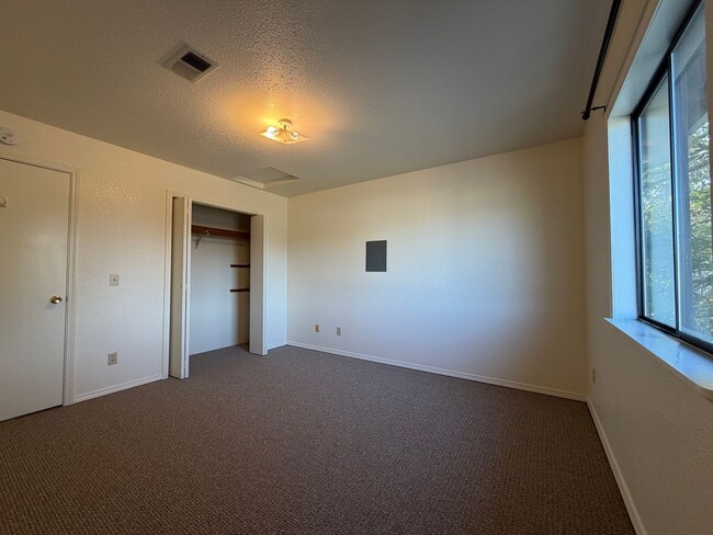 Building Photo - 2304 Arbutus St