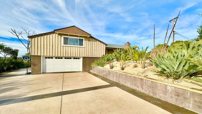 Building Photo - Beautiful Updated Studio Layout Guest Home Unit located on Private Country Property in Fallbrook!