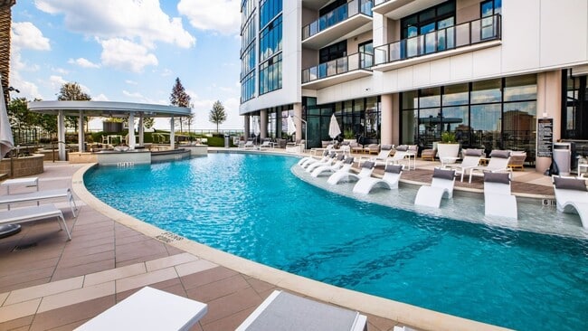 Building Photo - 2850 Fannin St